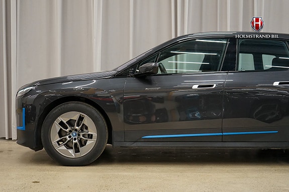 BMW iX 7 of 28