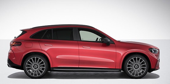 Mercedes-Benz GLC400 3 of 5
