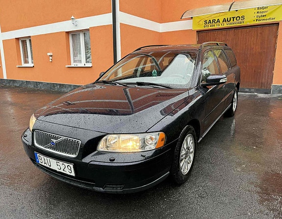 Volvo V70 16 of 22