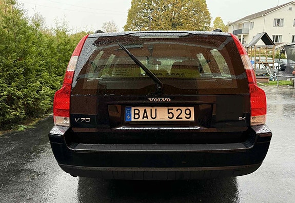 Volvo V70 11 of 22