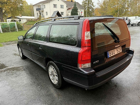 Volvo V70 15 of 22