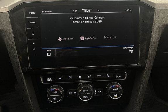 Volkswagen Passat 20 of 30