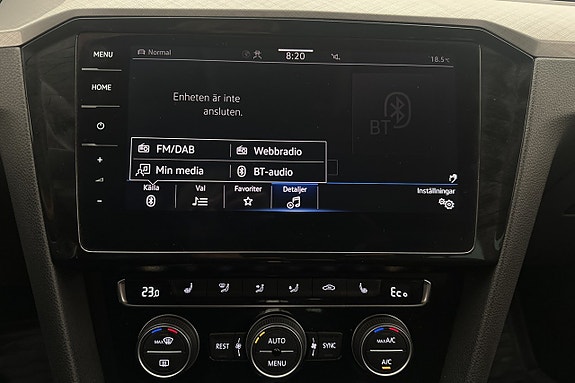 Volkswagen Passat 22 of 30