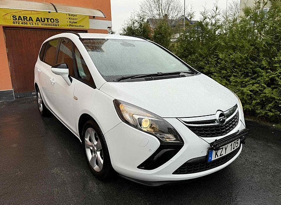 Opel Zafira Tourer 24 of 27