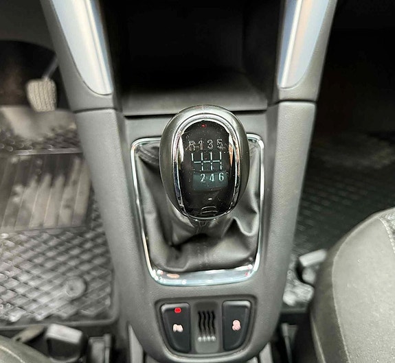 Opel Zafira Tourer 12 of 27