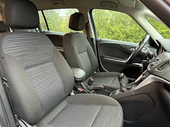 Opel Zafira Tourer 8 of 27
