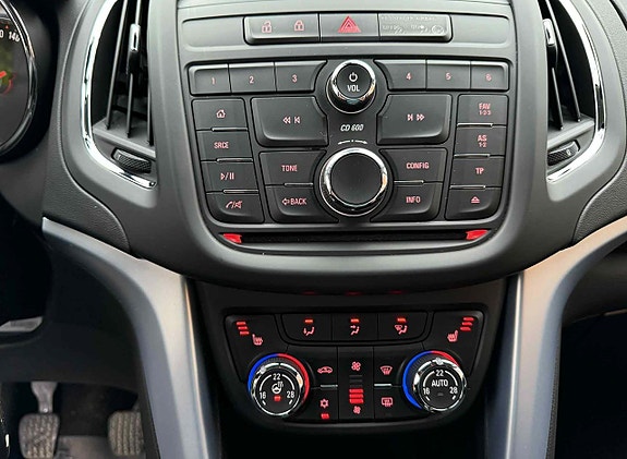Opel Zafira Tourer 18 of 27