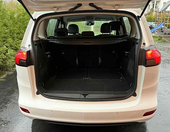 Opel Zafira Tourer 11 of 27