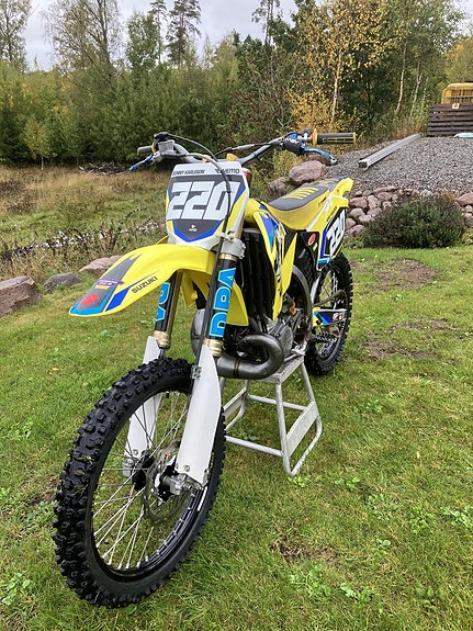 Suzuki 10 of 10