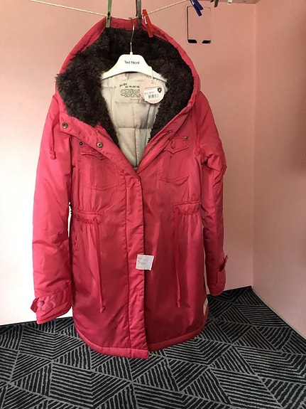 Product image 1 of 2