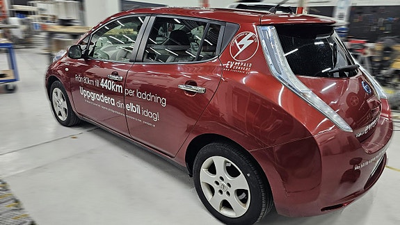 Nissan Leaf 2 of 5