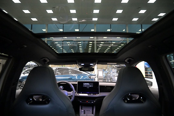 Volkswagen Passat 27 of 30