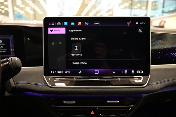 Volkswagen Passat 16 of 26
