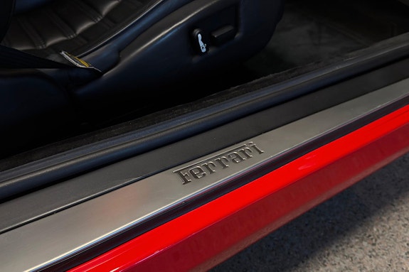 Ferrari 550 Maranello 9 of 21