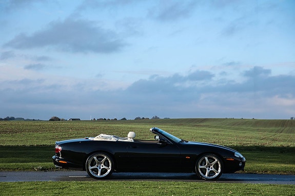 Jaguar XKR 6 of 18
