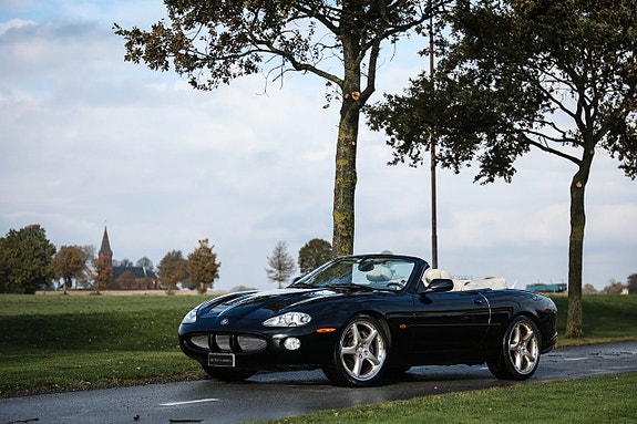 Jaguar XKR 5 of 18