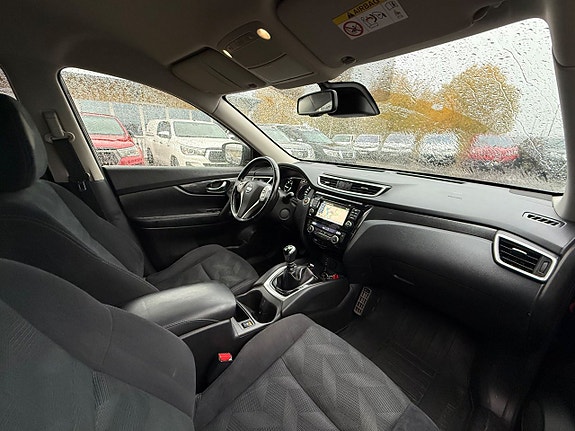 Nissan X-Trail 9 of 21