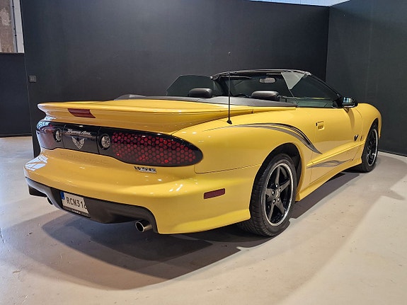Pontiac Firebird 9 of 28