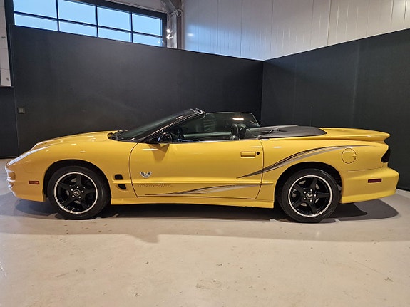 Pontiac Firebird 6 of 28