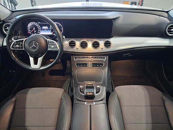 Mercedes-Benz E220 d 5 of 8