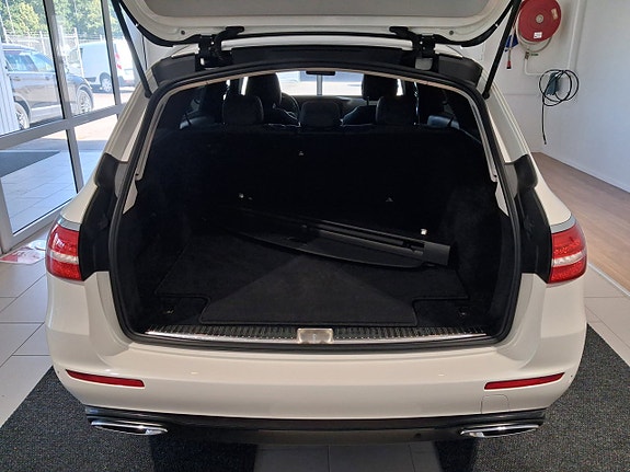 Mercedes-Benz E220 d 6 of 8