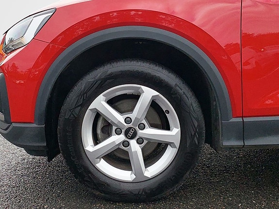 Audi Q2 7 of 12