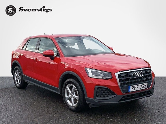 Audi Q2 2 of 5