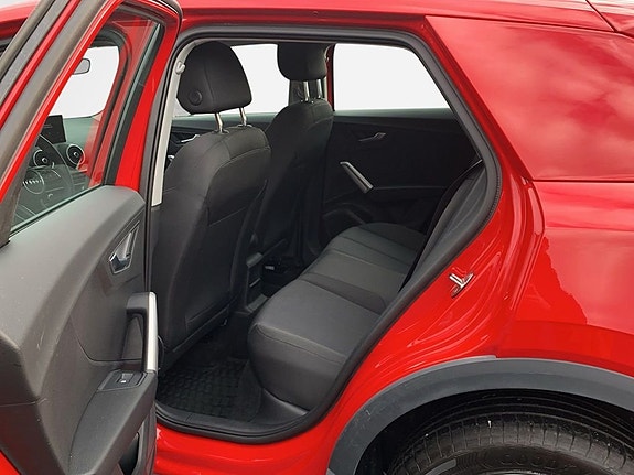 Audi Q2 10 of 12