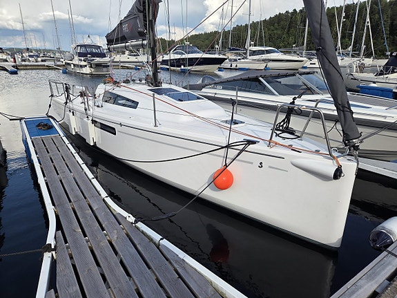 Beneteau First 27 — View photo 1