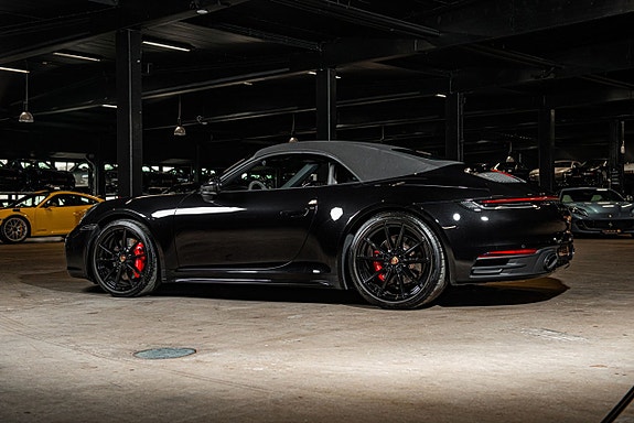 Porsche 911 3 of 5