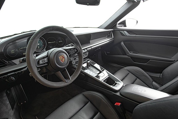 Porsche 911 12 of 30