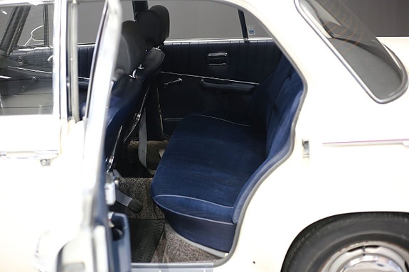 BMW New Class 10 of 26