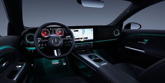 Mercedes-Benz CLA250+ 4 of 9