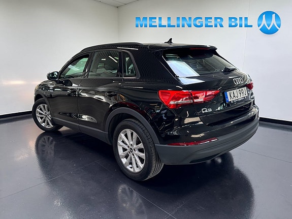 Audi Q3 4 of 5