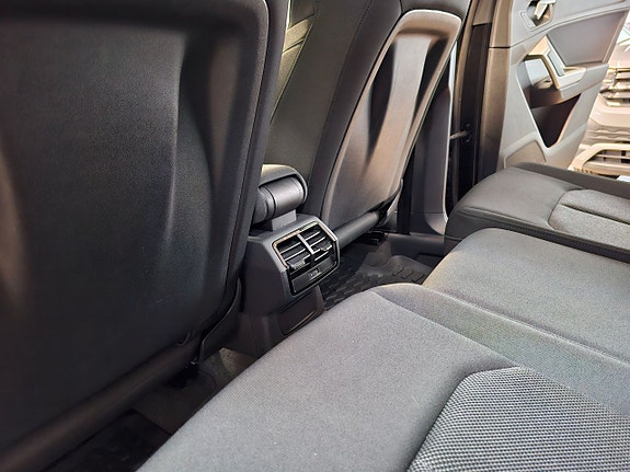Audi Q3 12 of 17