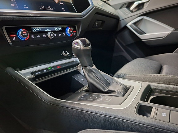 Audi Q3 17 of 17