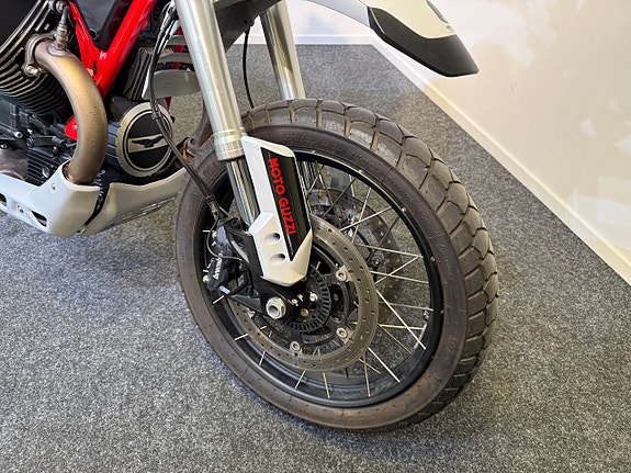 Moto Guzzi V85 TT /Summer-Sale 8 of 9