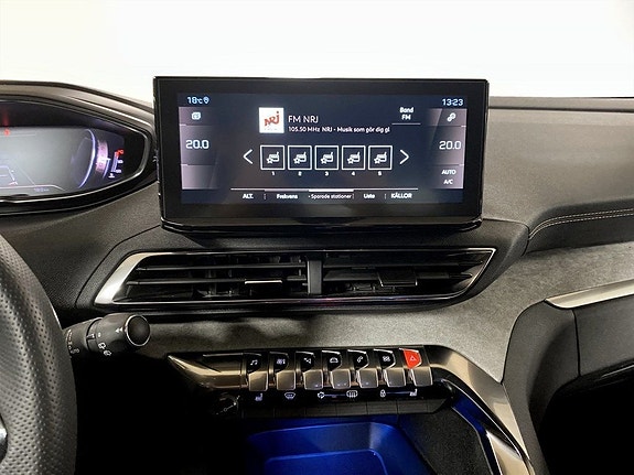 Peugeot 5008 10 of 16