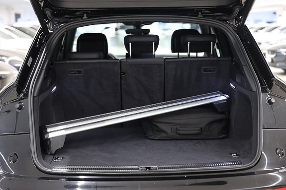 Audi Q5 10 of 27