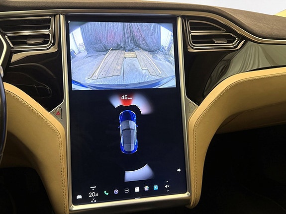 Tesla Model S 20 of 27