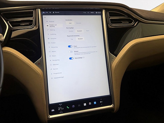 Tesla Model S 22 of 27