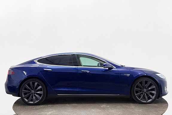 Tesla Model S 4 of 27
