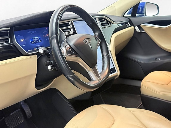 Tesla Model S 12 of 27