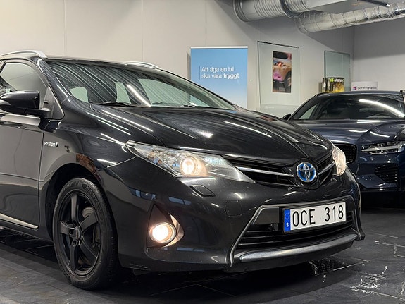 Toyota Auris 5 of 5