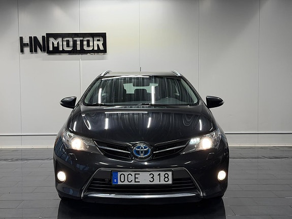 Toyota Auris 3 of 5