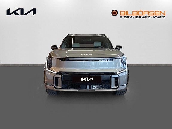 Kia EV9 2 of 7