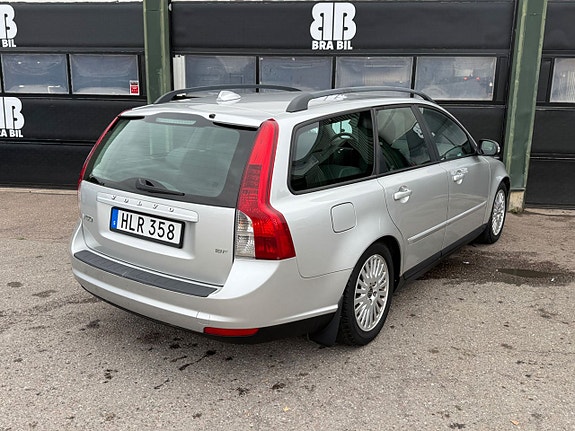 Volvo V50 5 of 5