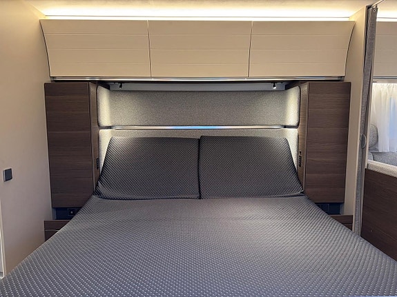 Adria ALPINA 663 HT Queensbed, Mover, Ac Takmonterad markis, 15 of 15