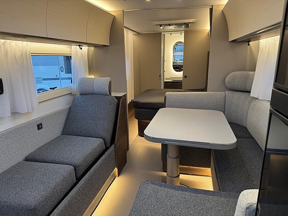 Adria ALPINA 663 HT Queensbed, Mover, Ac Takmonterad markis, 4 of 15