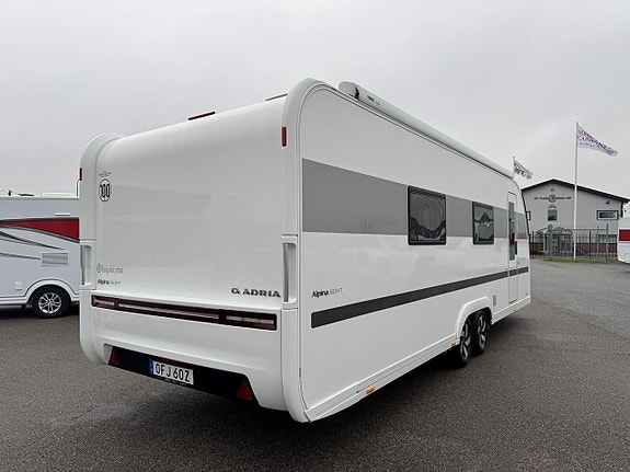 Adria ALPINA 663 HT Queensbed, Mover, Ac Takmonterad markis, 3 of 15